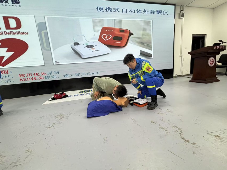 ef5c69661bd0394b1557466d314d7bf.jpg