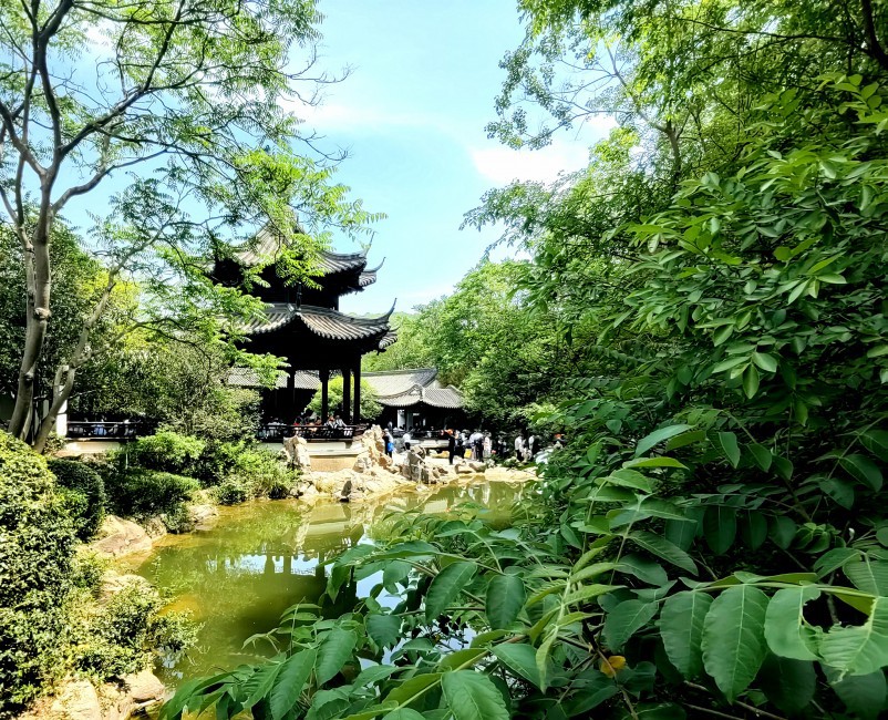 作品：幽林藏古榭，清池汇闲踪.jpg